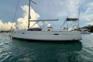 2011 Beneteau Oceanis 40 thumbnail 3