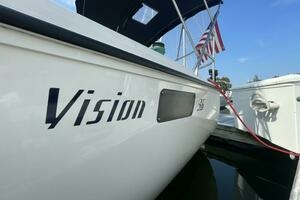 1991 Hunter 36 Vision thumbnail 5