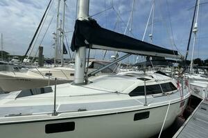 1991 Hunter 36 Vision thumbnail 4