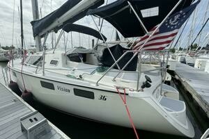 1991 Hunter 36 Vision thumbnail 2