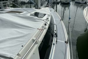 1991 Hunter 36 Vision thumbnail 7