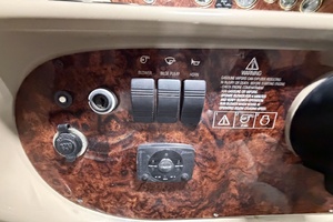 26ft Four Winns Yacht For Sale