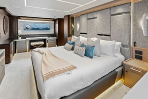 Dolce Far Niente 86ft Sunseeker Yacht For Sale