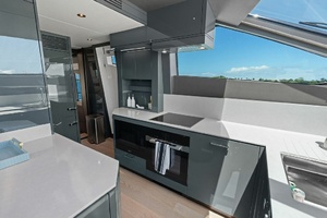 Dolce Far Niente 86ft Sunseeker Yacht For Sale