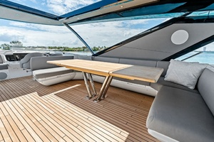 Dolce Far Niente 86ft Sunseeker Yacht For Sale