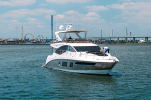 Photo 6142890 for 2017 Sea Ray L650 Fly  