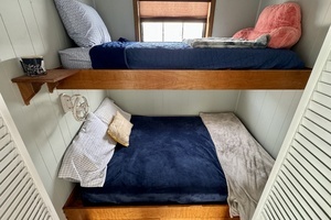 1978 Custom 18 x 24 Off-Grid Floating Cabin Approx 385sqft thumbnail 29