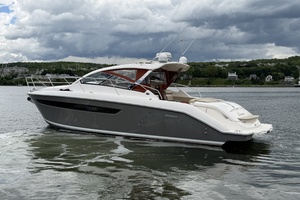 Lorimar 36ft Pursuit Yacht For Sale