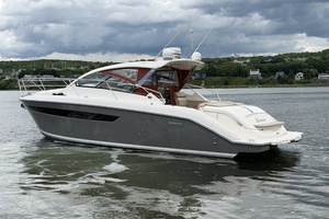 Lorimar 36ft Pursuit Yacht For Sale