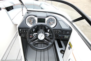 23ft Moomba Yacht For Sale