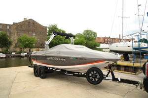 23ft Moomba Yacht For Sale