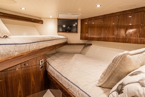 2020 58 Viking Convertible - Uno Mas 