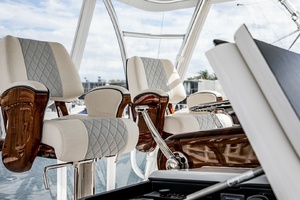 2020 58 Viking Convertible - Uno Mas 