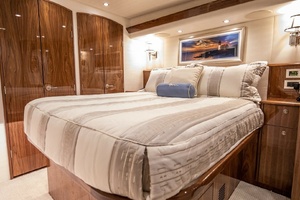 2020 58 Viking Convertible - Uno Mas 