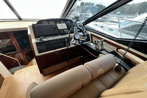 2013 Sea Ray 510 Sundancer thumbnail 17