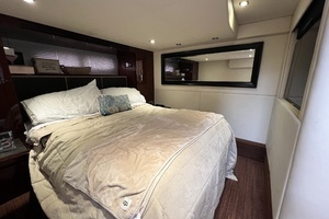 2013 Sea Ray 510 Sundancer thumbnail 34