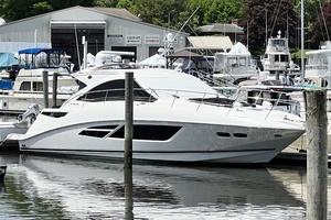 51FT (15.57M) SEA RAY Worth Avenue Yachts