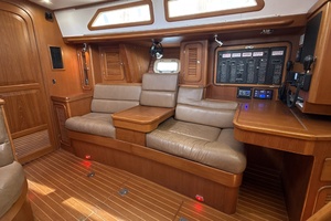 Navigation and Settee