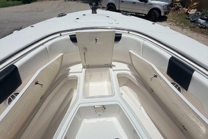 30ft Robalo Yacht For Sale