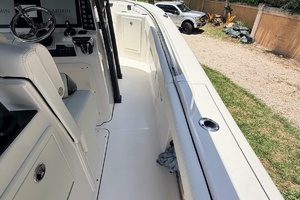 30ft Robalo Yacht For Sale