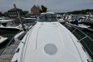 52ft Cruisers Yachts Yacht For Sale