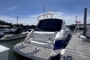 2006 Cruisers Yachts 520 Express thumbnail 5