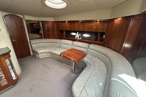 52ft Cruisers Yachts Yacht For Sale
