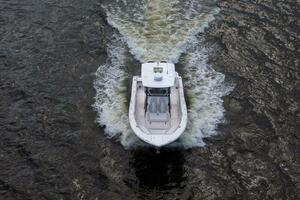 Photo 6155032 for 2027 Sea Fox 328 Commander  