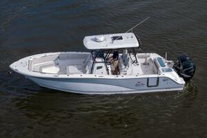 Photo 6155037 for 2027 Sea Fox 328 Commander  