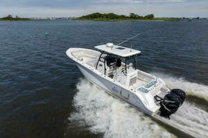 Photo 6155067 for 2027 Sea Fox 328 Commander  