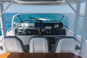 2020 Axopar 37 Sun Top thumbnail 17