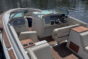 28ft Chris Craft Yacht For Sale