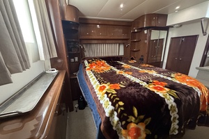 Helios 47ft Carver Yacht For Sale