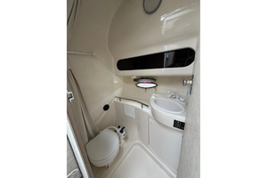 31ft Bayliner Yacht For Sale