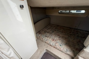 31ft Bayliner Yacht For Sale