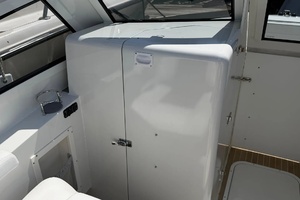 25ft Liquid Metal Yacht For Sale