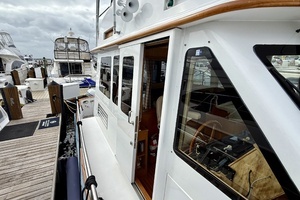 2002 Legacy Yachts 52 thumbnail 15