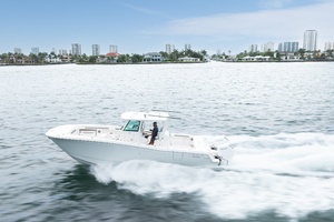 34FT (10.36M) CAYMAS