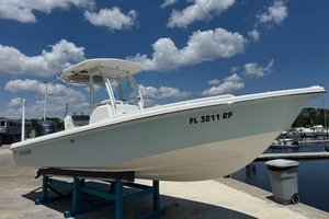 24ft Everglades Yacht For Sale