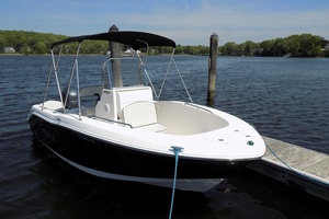 18ft Robalo Yacht For Sale