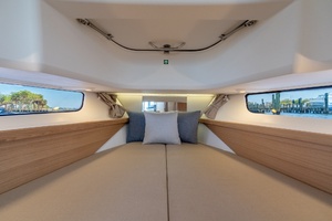 In Stock 2025 Nimbus T11 314 40ft Nimbus Yacht For Sale