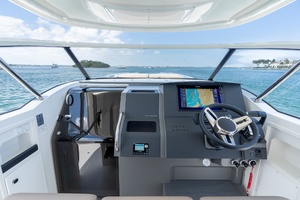 In Stock 2025 Nimbus T11 314 40ft Nimbus Yacht For Sale