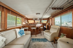 58ft Hatteras Yacht For Sale