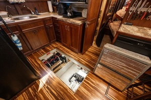 58ft Hatteras Yacht For Sale