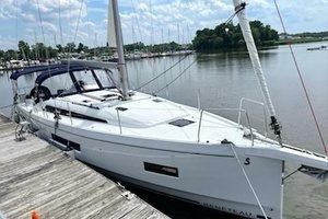 Sophia 40ft Beneteau Yacht For Sale