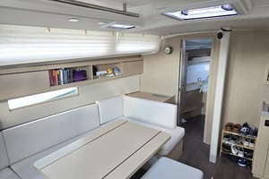 2022 Beneteau thumbnail 8