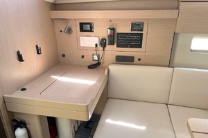 Sophia 40ft Beneteau Yacht For Sale