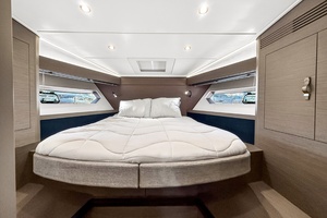 48FT (14.78M) BENETEAU