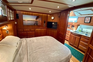 2016 Sabre 48 Salon Express thumbnail 22