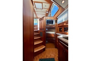 2016 Sabre 48 Salon Express thumbnail 24